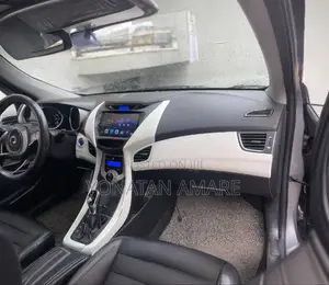 Hyundai Avante 2015 Gray