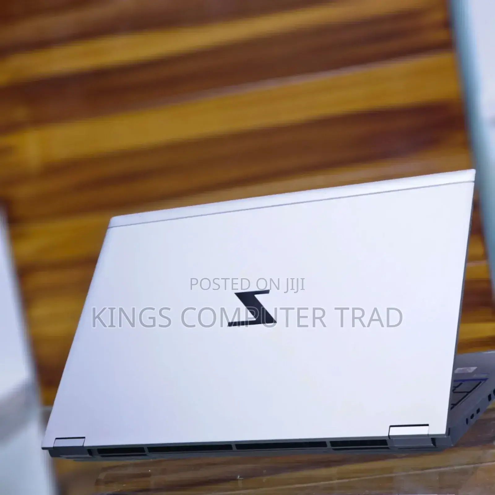 New Laptop HP ZBook Firefly G8 16GB Intel Core I7 SSD 512GB