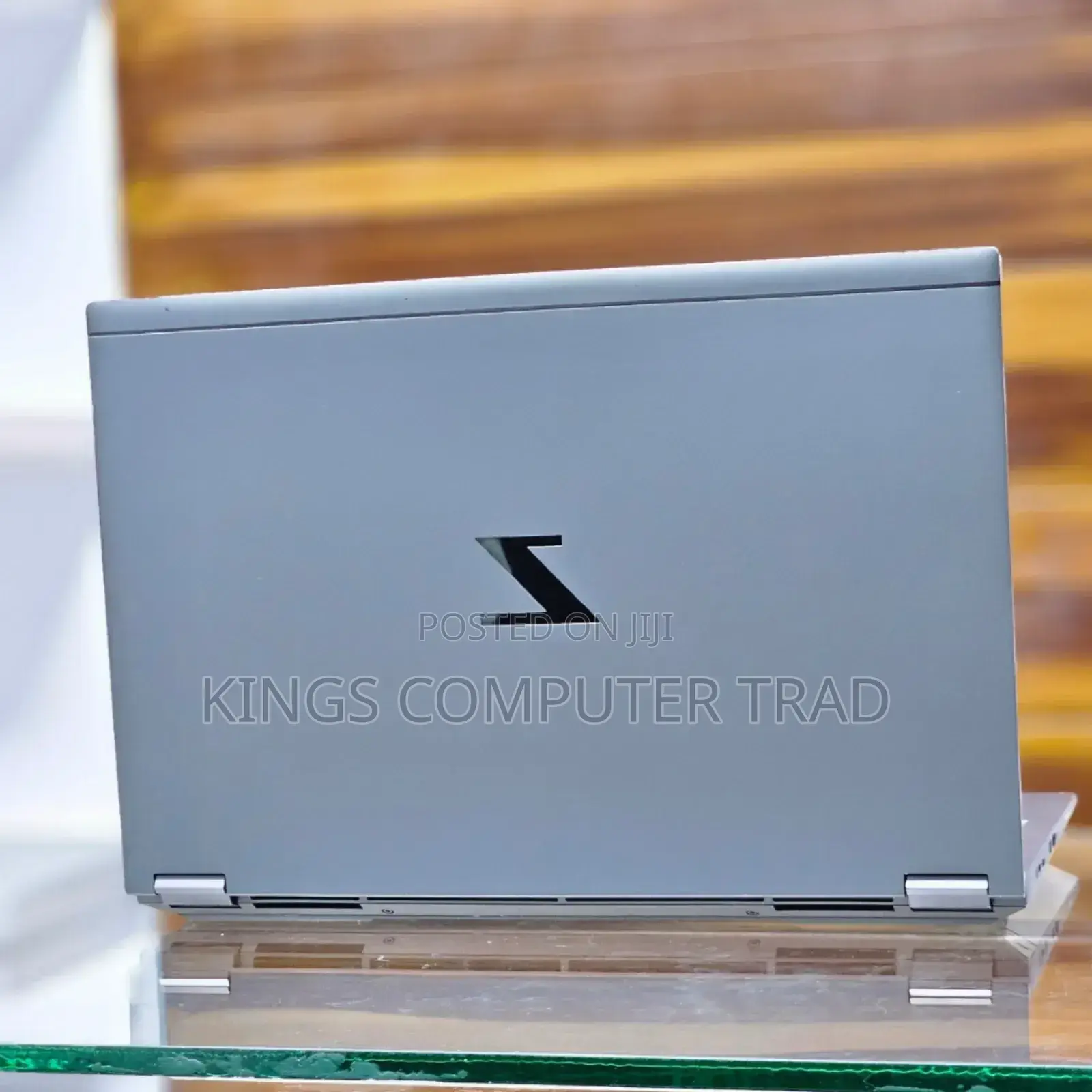 New Laptop HP ZBook Firefly G8 16GB Intel Core I7 SSD 512GB