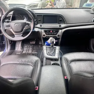 Hyundai Avante 2017 Blue