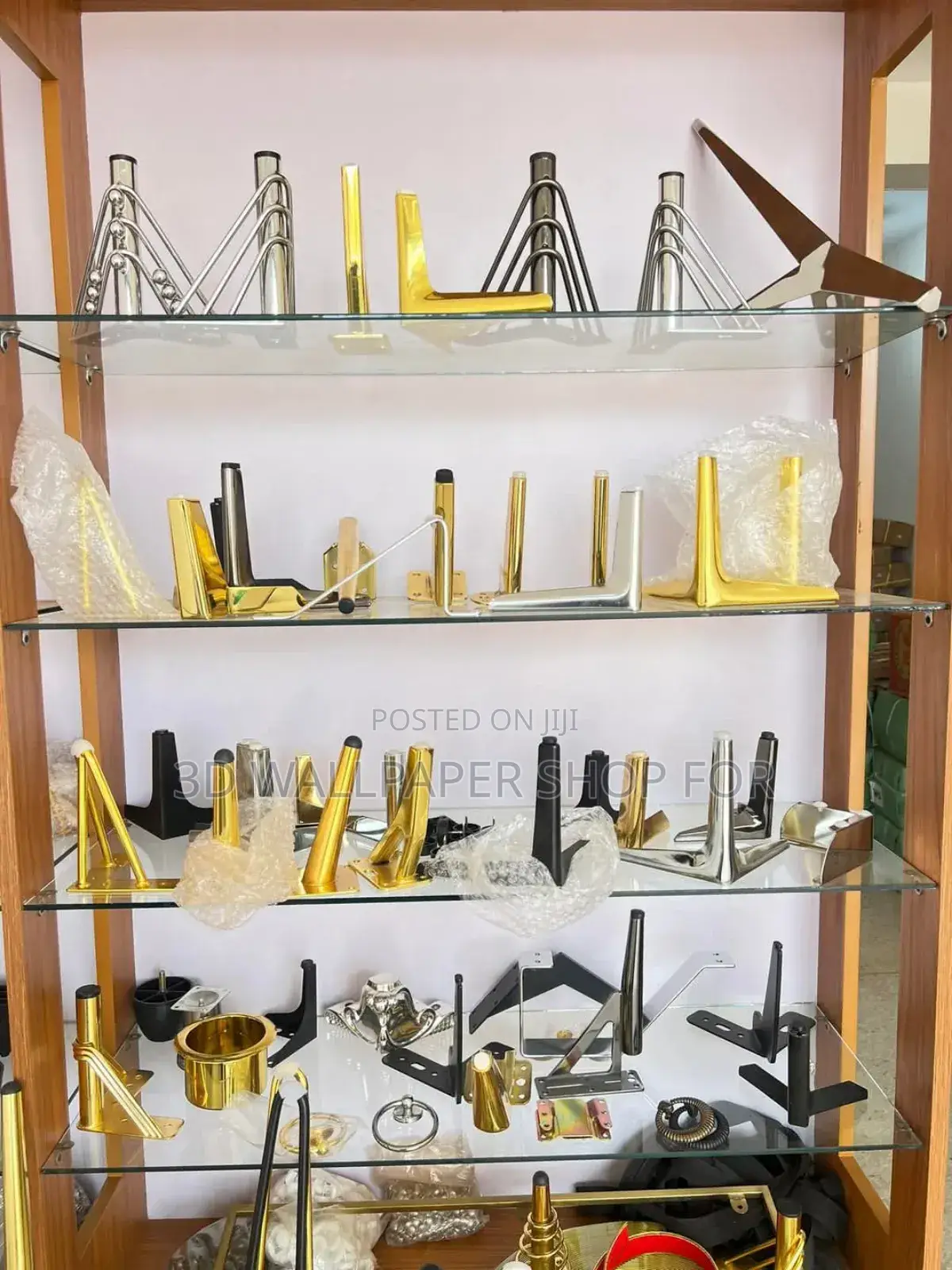 የሶፋ እግሮች እኛ ጋር ያገኛሉ ሁሉንም ይዘናል