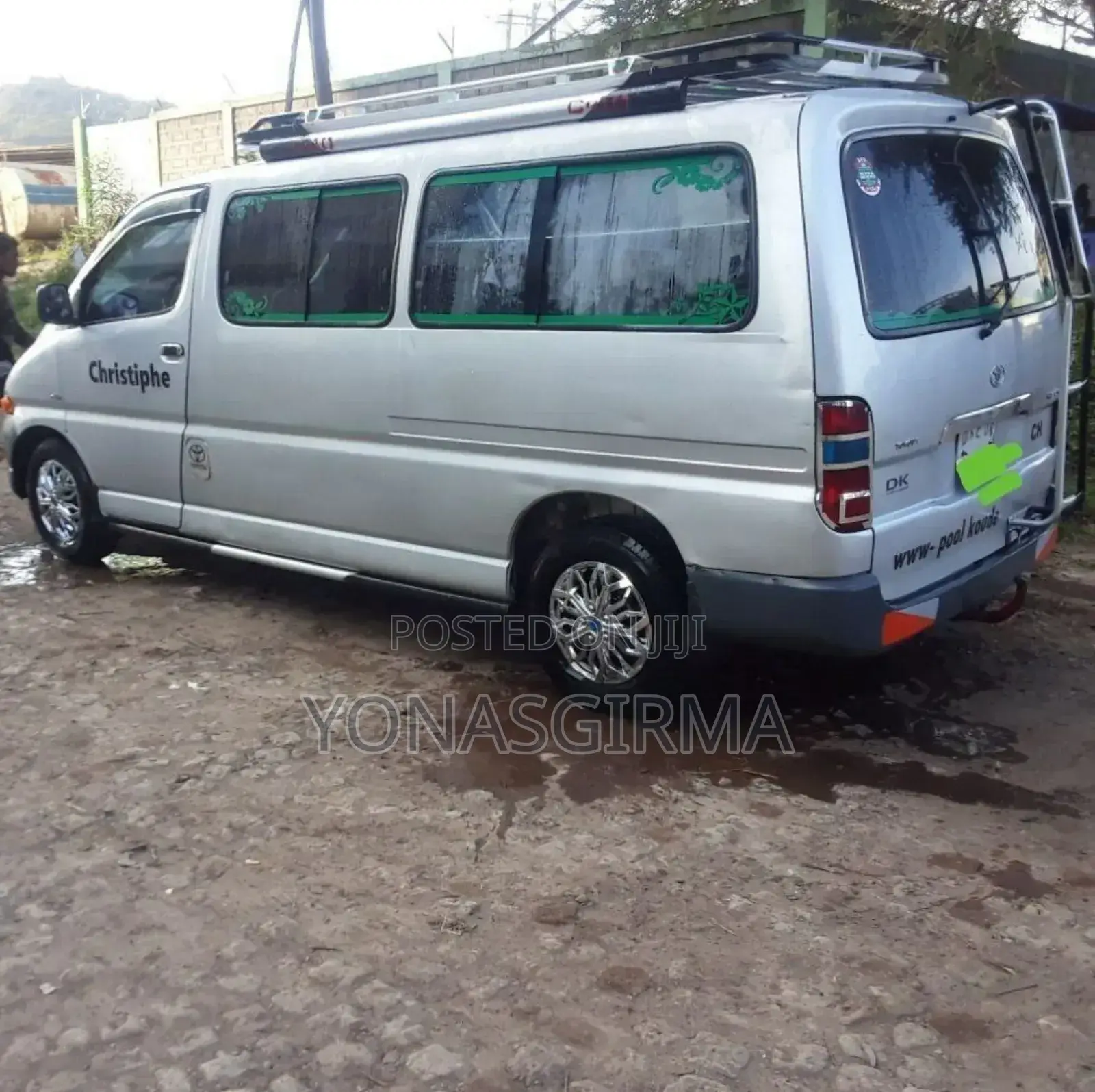 Toyota HiAce 2004 Silver