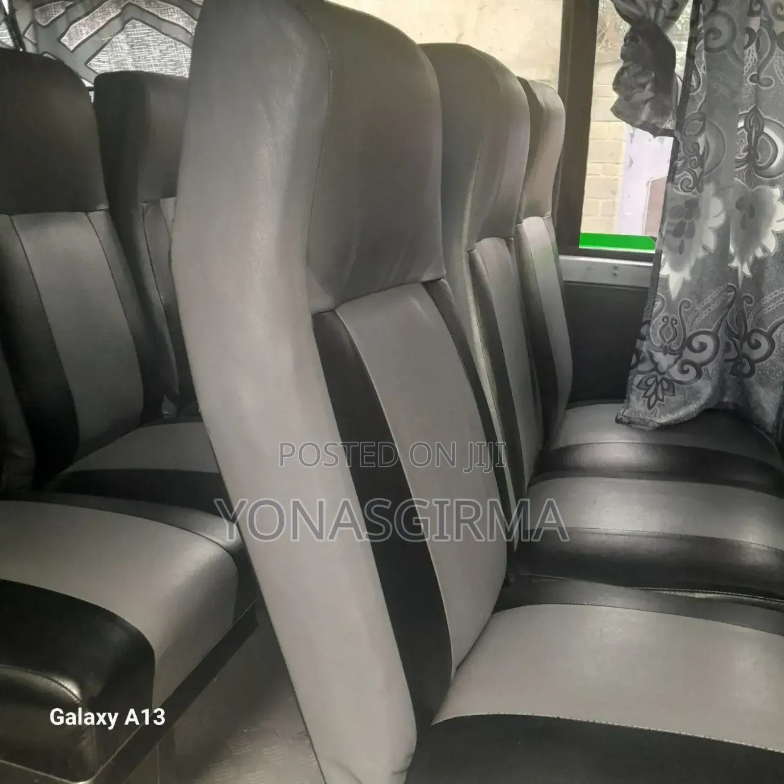 Toyota HiAce 2004 Silver