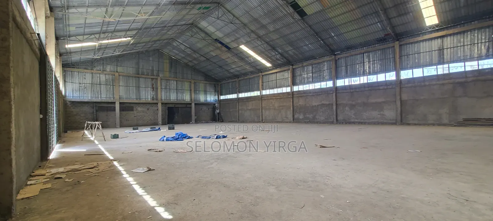 የሚከራይ መጋዘን