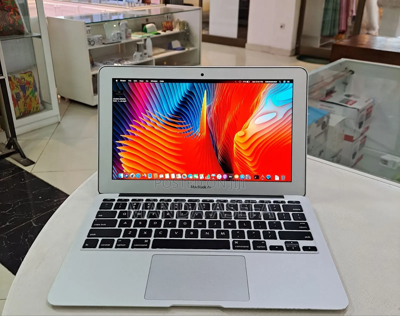 New Laptop Apple MacBook 2011 4GB Intel Core I5 SSD 128GB
