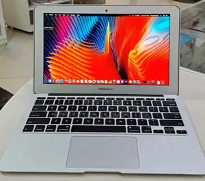 New Laptop Apple MacBook Air 2015 4GB Intel Core I5 SSD 128GB