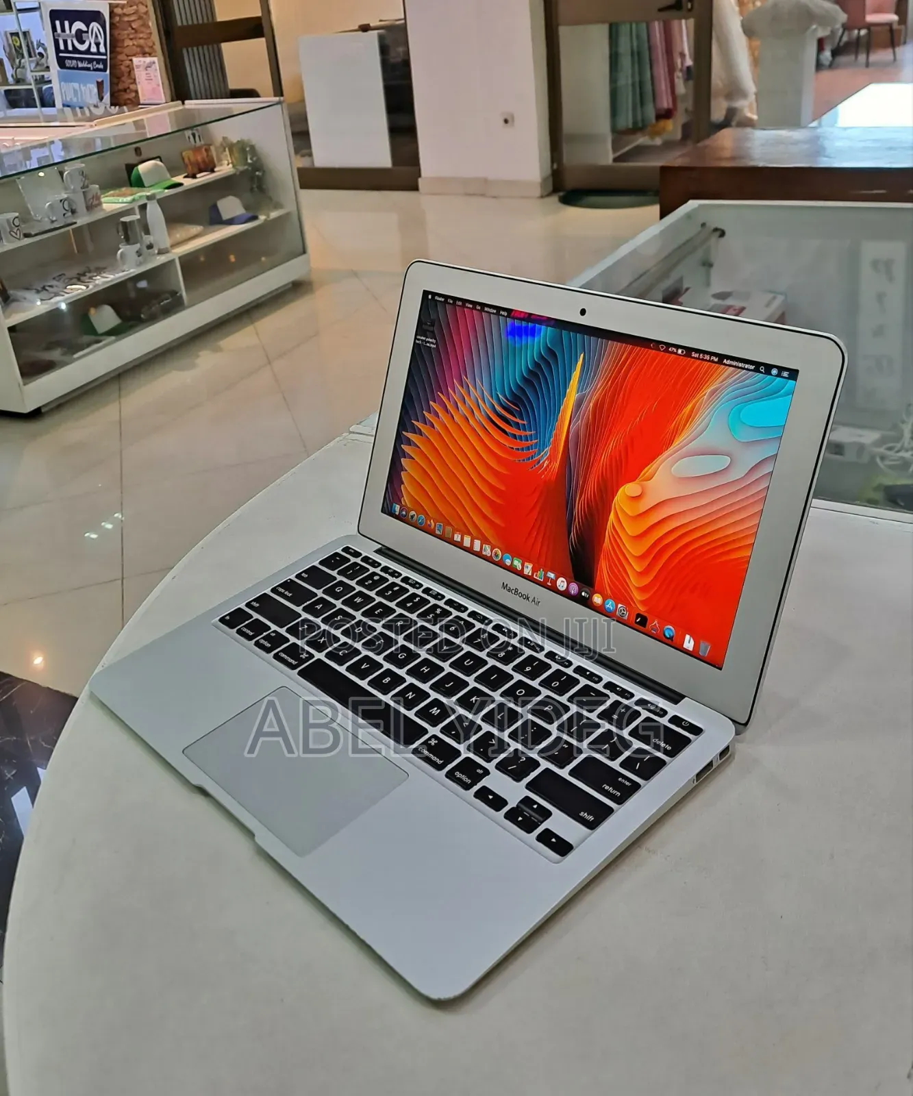 New Laptop Apple MacBook Air 2015 4GB Intel Core I5 SSD 128GB