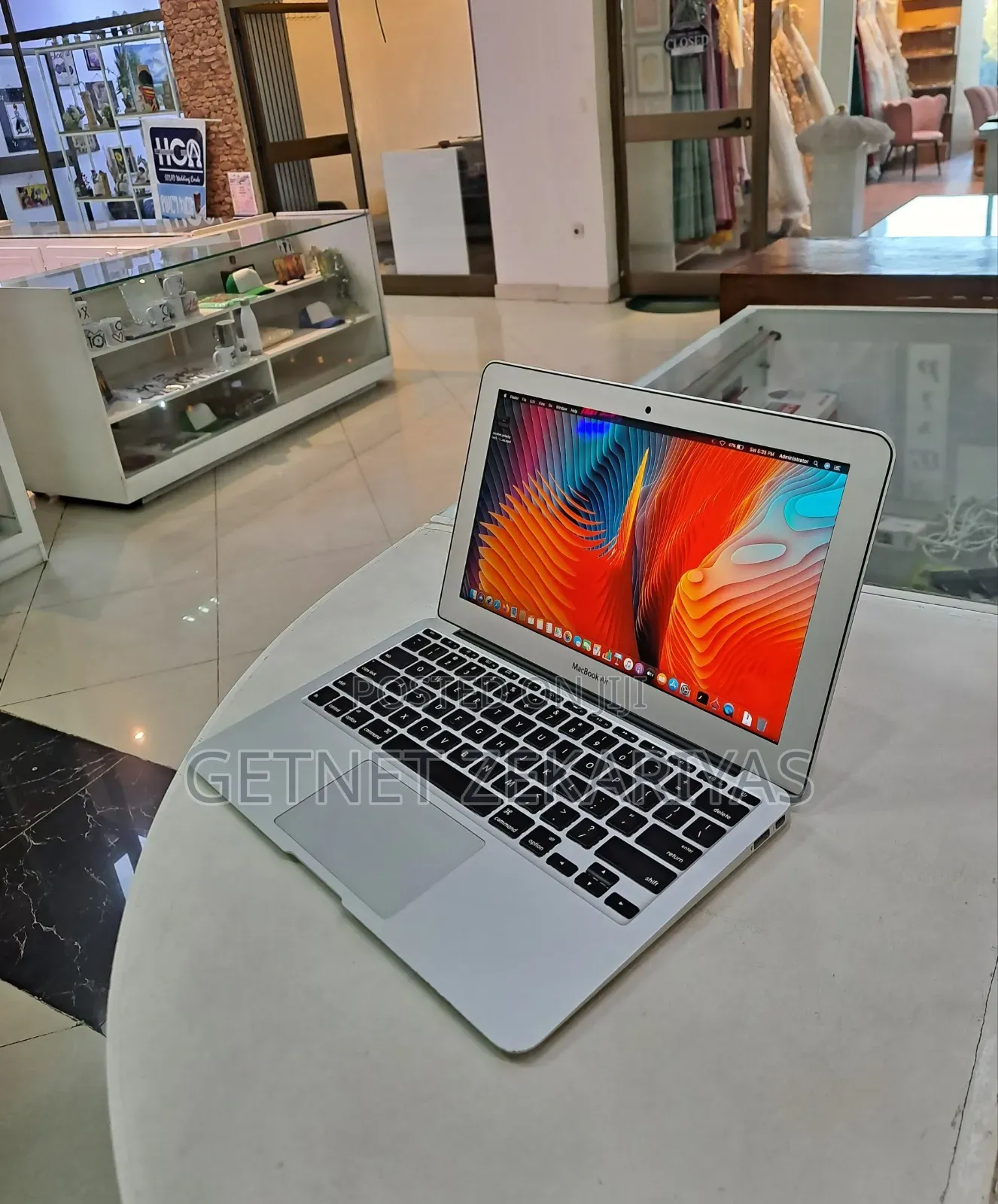 New Laptop Apple MacBook Air 2015 4GB Intel Core I5 SSD 128GB