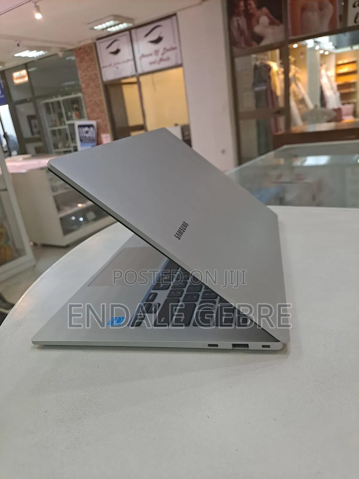 New Samsung Galaxy Book 2 4GB Qualcomm Snapdragon X Plus SSD 128GB