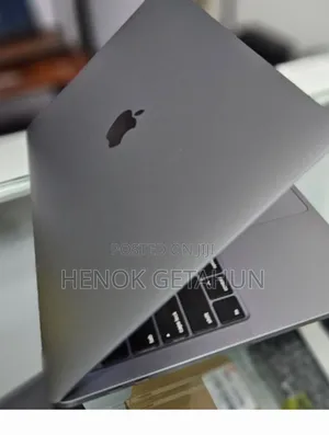 New Laptop Apple MacBook Pro 2019 16GB Intel Core I7 SSD 512GB