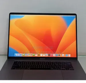 New Laptop Apple MacBook Pro 2019 16GB Intel Core I7 SSD 512GB