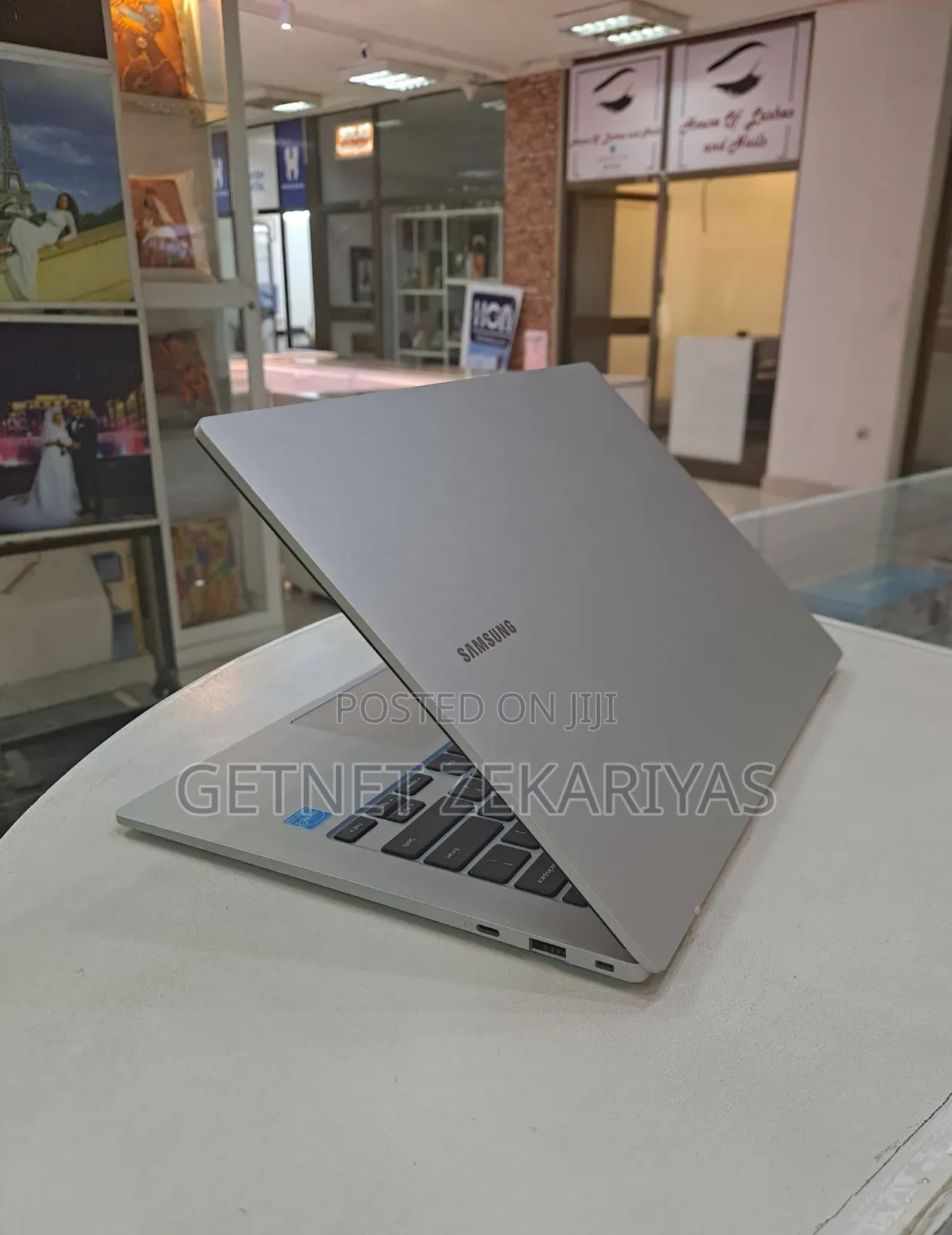 New Laptop Samsung Galaxy Book 2 4GB SSD 128GB