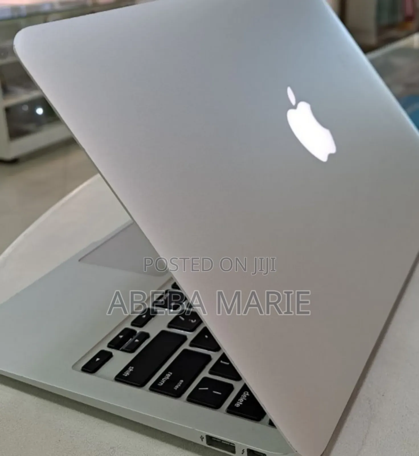 New Laptop Apple MacBook Air 2015 8GB Intel Core I5 SSD 128GB