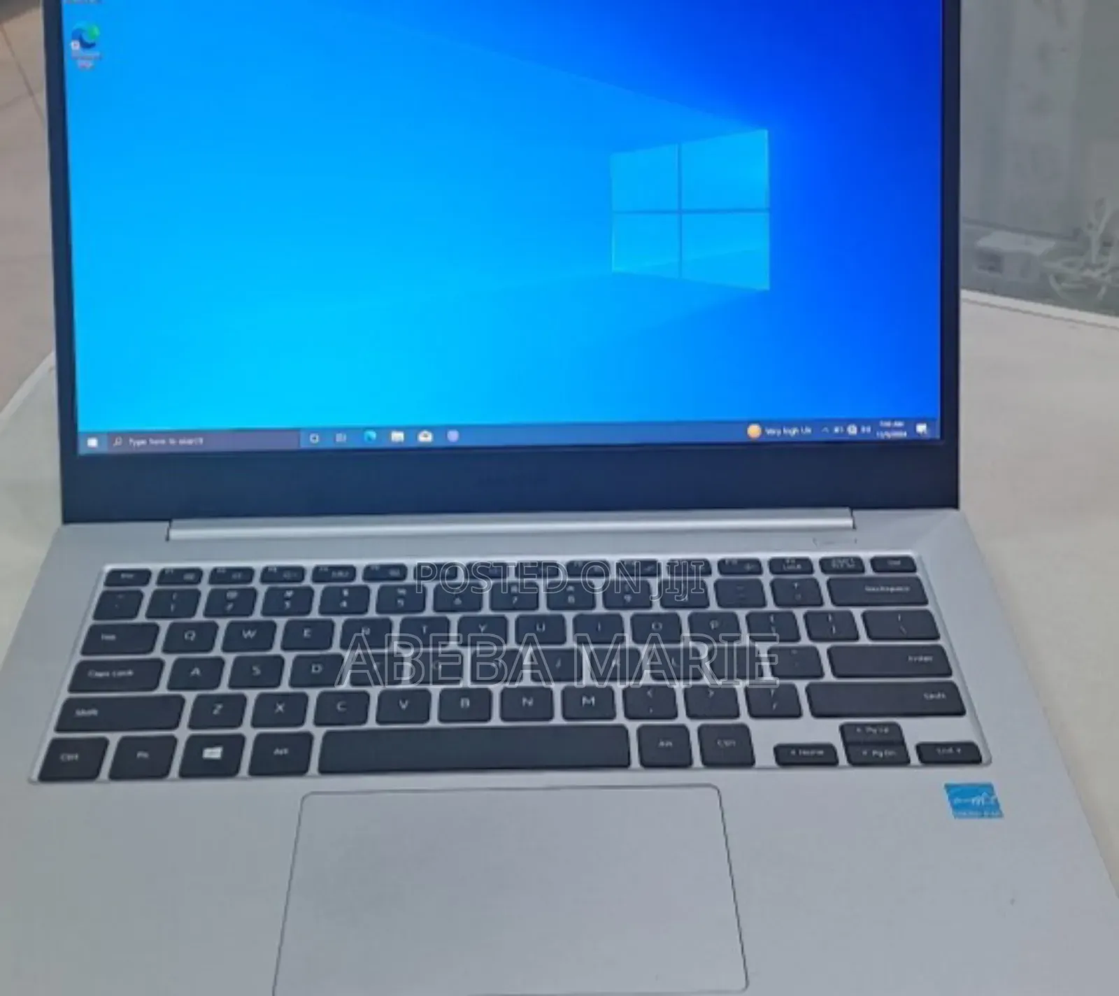 New Laptop Samsung 4GB Qualcomm Snapdragon X Plus SSD 128GB