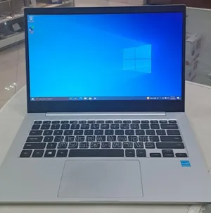 New Laptop Samsung 4GB Qualcomm Snapdragon X Plus SSD 128GB