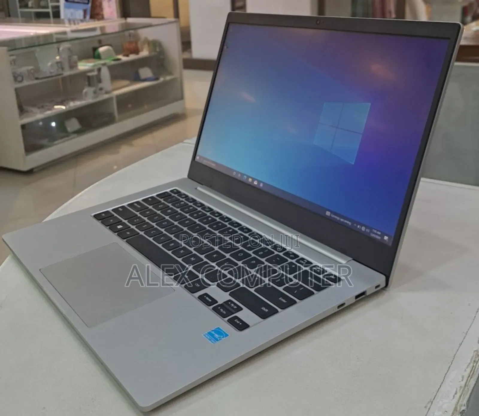 New Laptop Samsung Galaxy Book 2 4GB Intel Pentium SSD 128GB