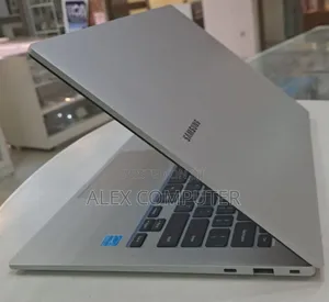 New Laptop Samsung Galaxy Book 2 4GB Intel Pentium SSD 128GB