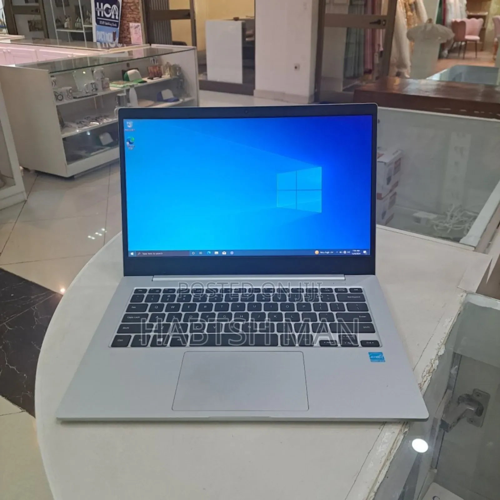 New Laptop Samsung Galaxy Book 2 4GB Intel Pentium SSD 128GB