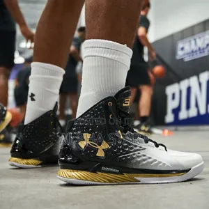 Under Armour Curry 1 Retro
 Made in Vietnam