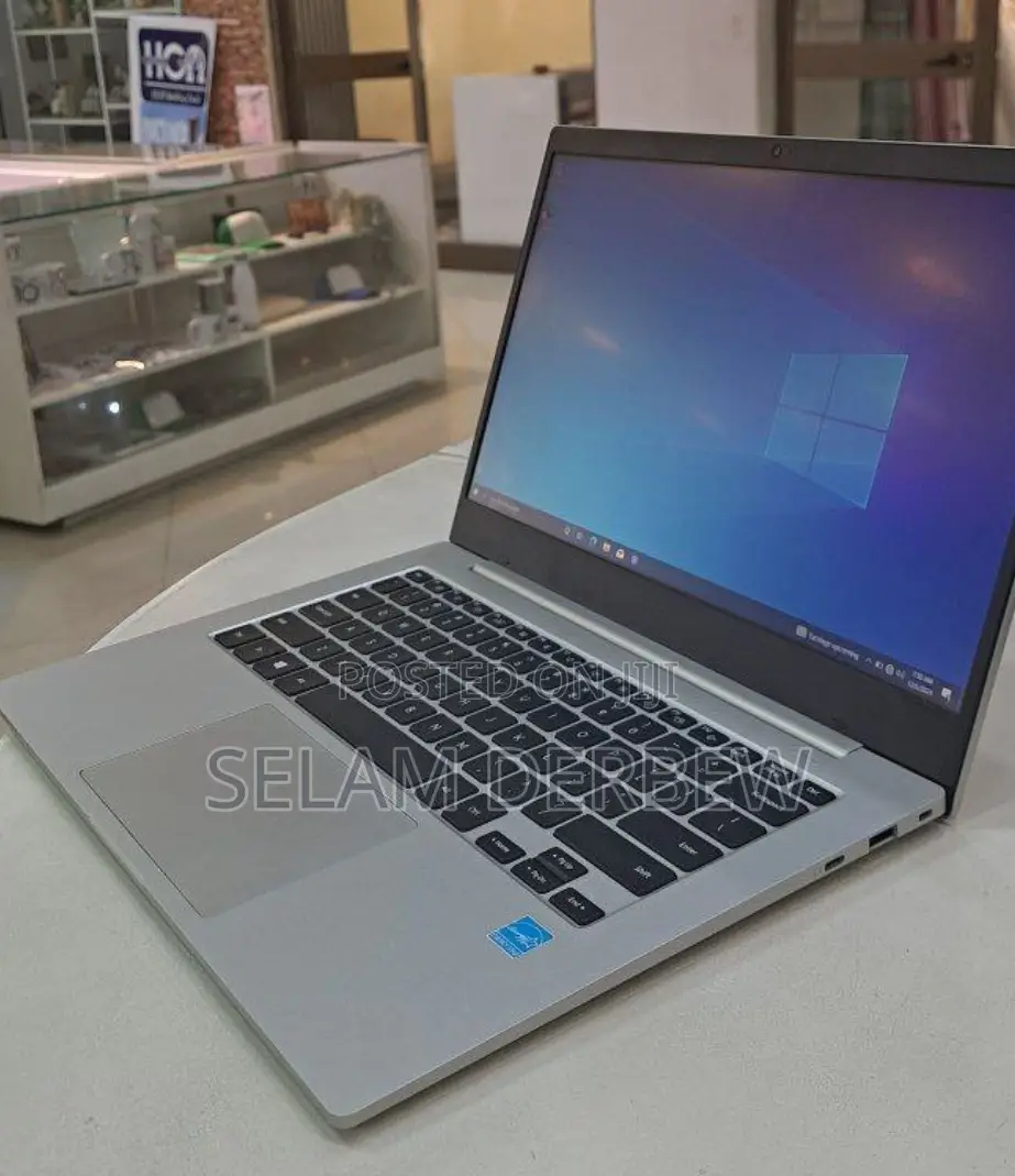Laptop Samsung 4GB Qualcomm Snapdragon X Elite SSD 128GB