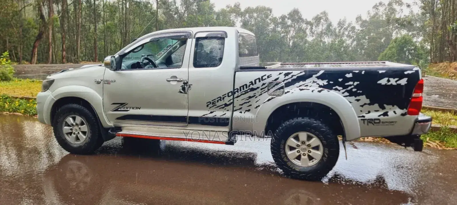 Toyota Hilux 2001 Silver