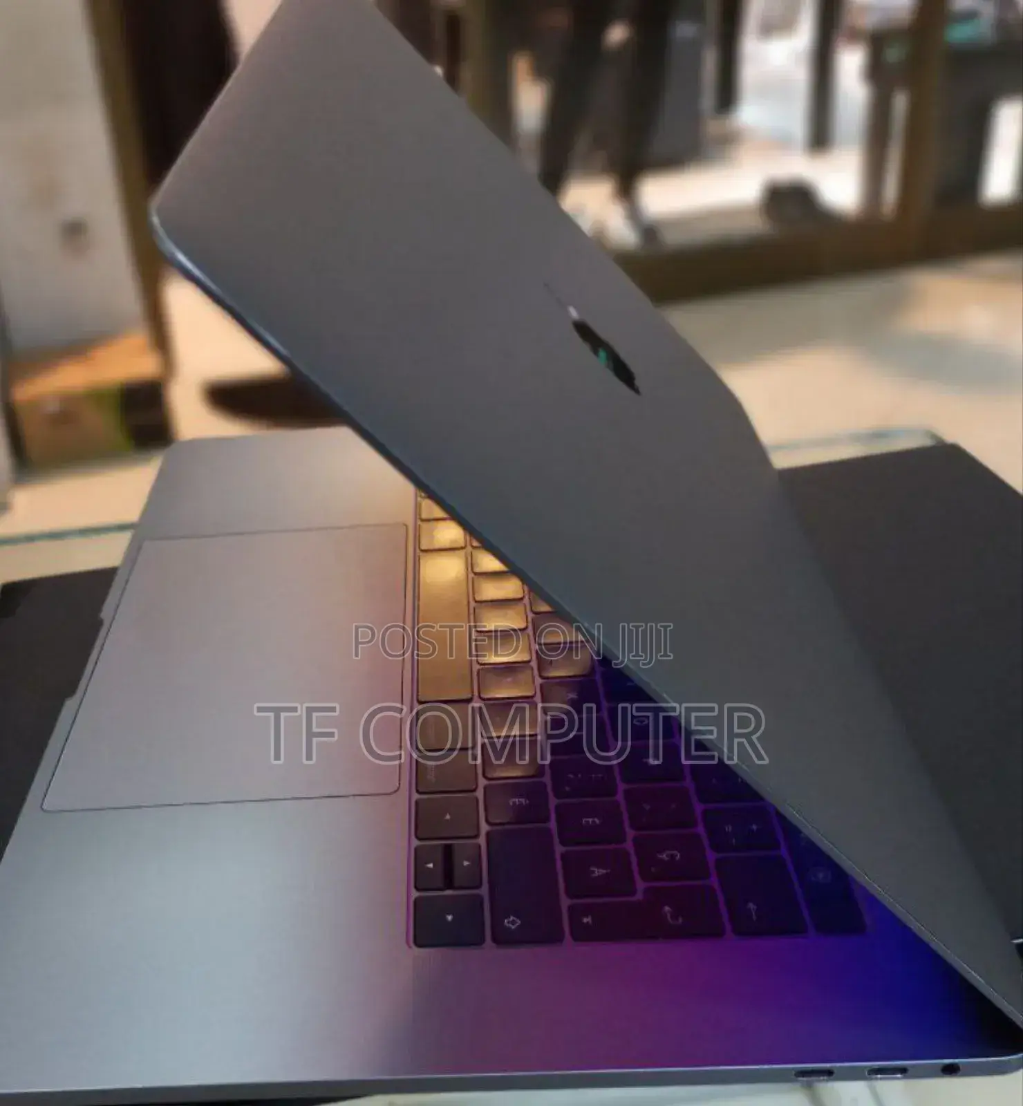 New Laptop Apple MacBook Pro 2016 16GB Intel Core I7 SSD 512GB