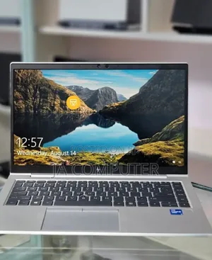 New Laptop HP EliteBook 830 G8 16GB Intel Core I7 SSD 512GB