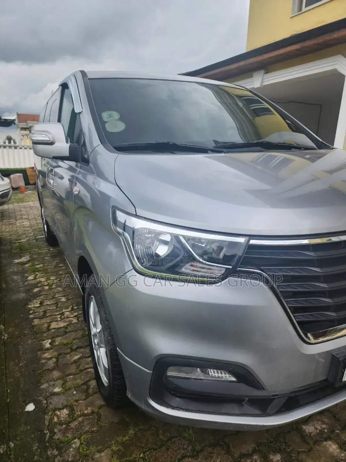 Hyundai Starex 2022 Silver