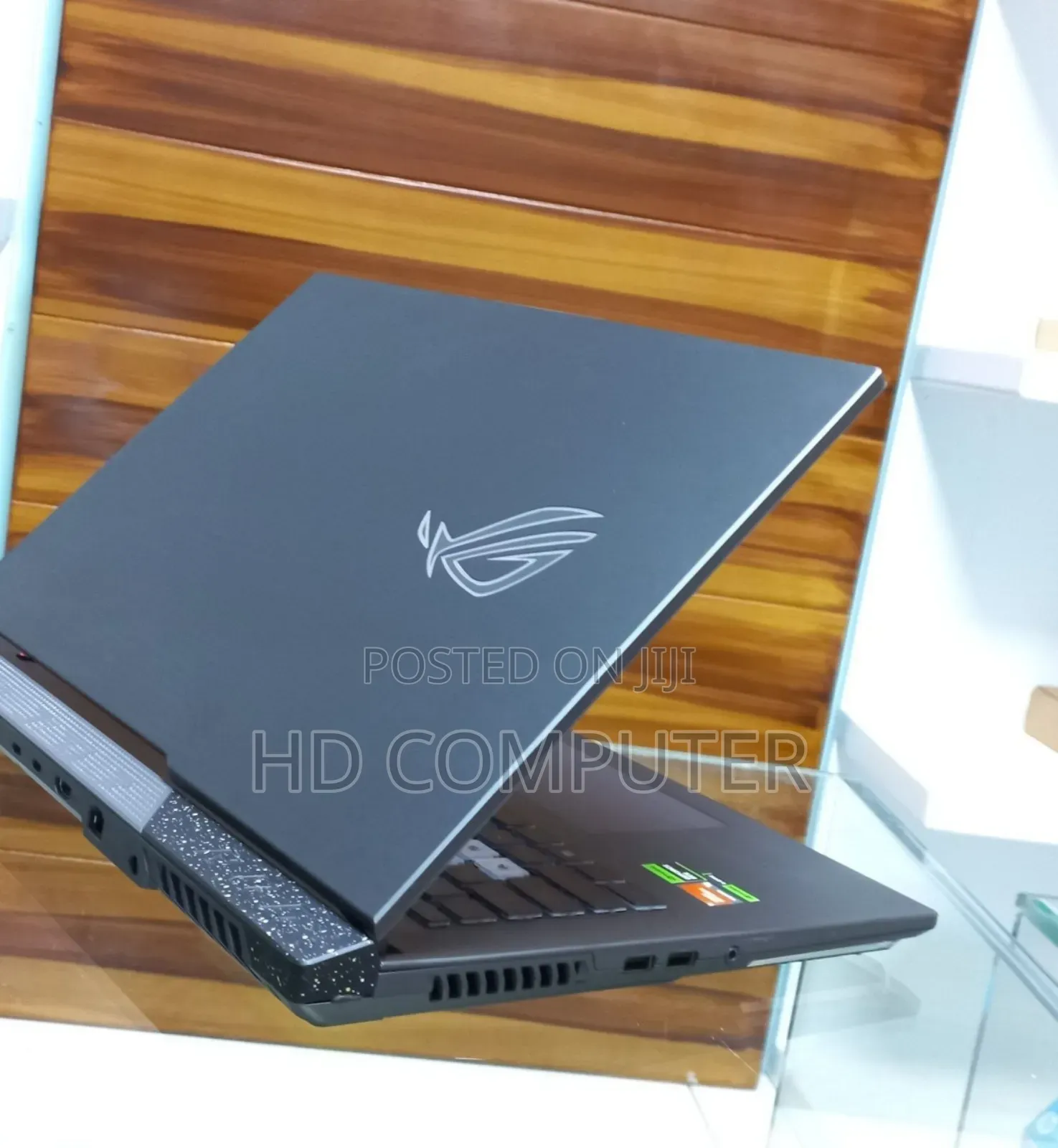 New Laptop Asus ROG Strix G731G 16GB AMD Ryzen 9 SSD 1T