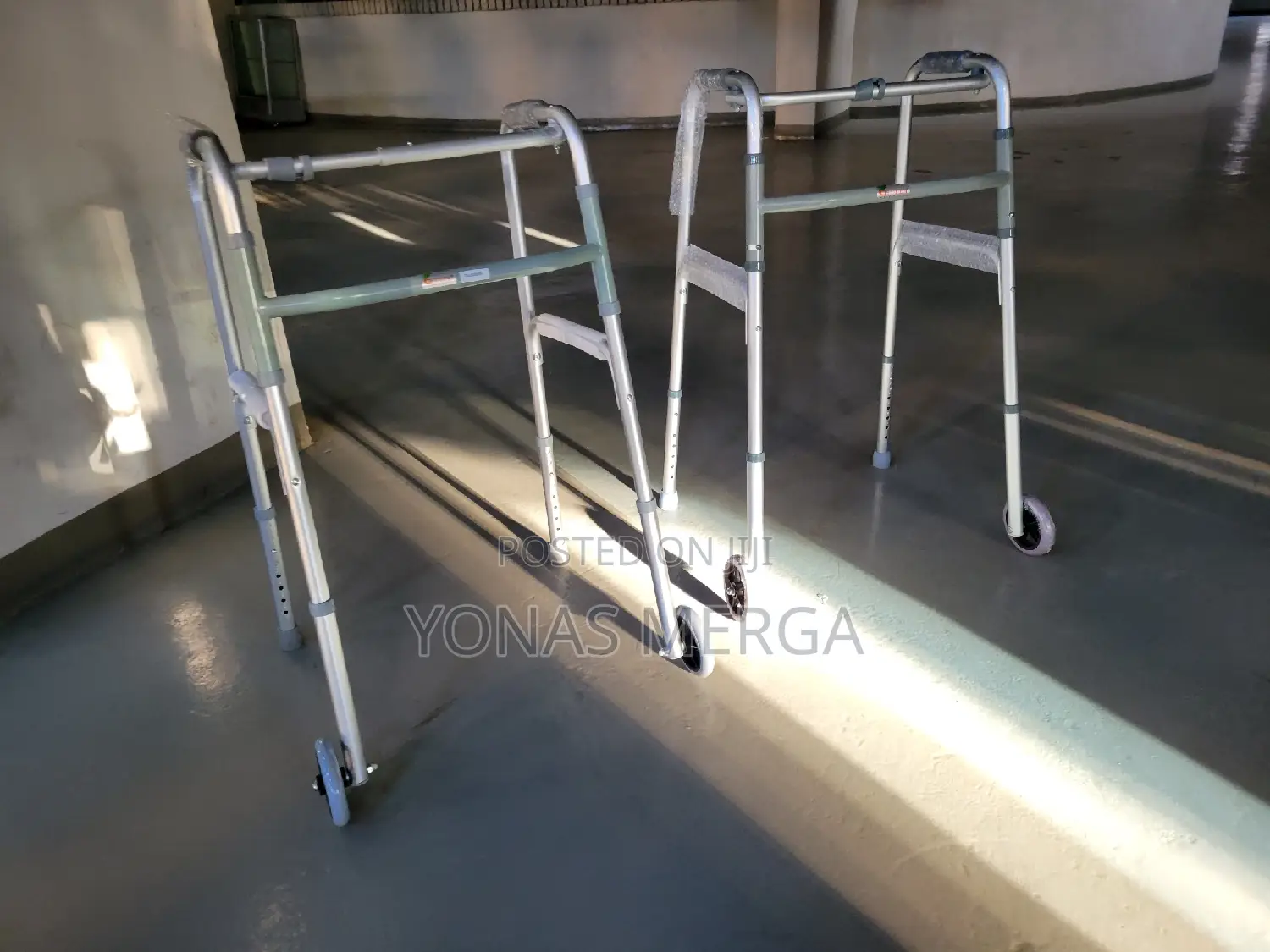 Wheeled Walker帶walker for Training 孖walker蒽አልሙኒየምwalker