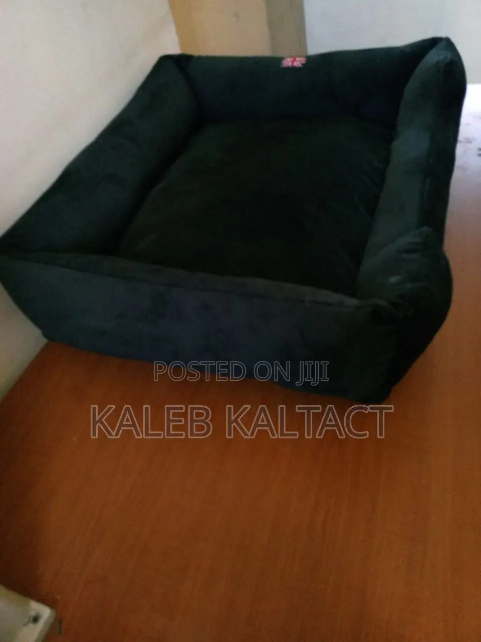 Rubber Material Made Dog Bed