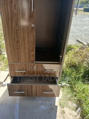 ላምኔት ቁም ሳጥን 80cm