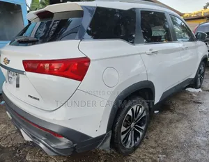 Chevrolet Captiva 2022 White