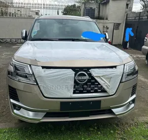 Photo - New Nissan Patrol 2023 Ivory