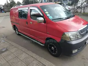 Toyota HiAce 2009 Red