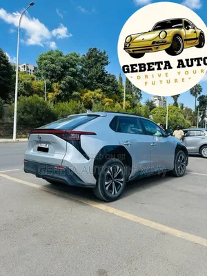 Toyota bZ4X 2023 Silver