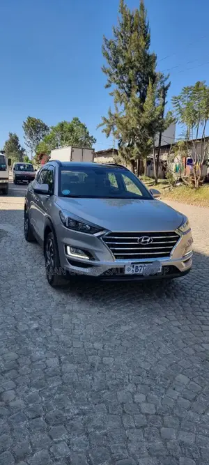 Photo - Hyundai Tucson 2020 Silver