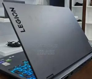 New Laptop Lenovo Legion 7 24GB Intel Core I9 SSD 1T