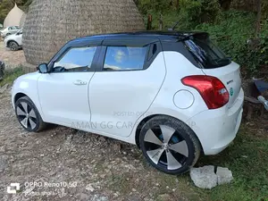 Suzuki Swift 2022 White
