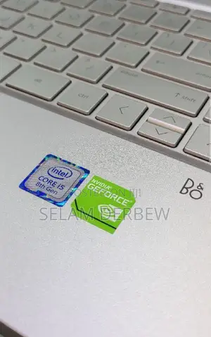 Laptop HP Pavilion 15 8GB Intel Core I5 HDD+SSD 500GB