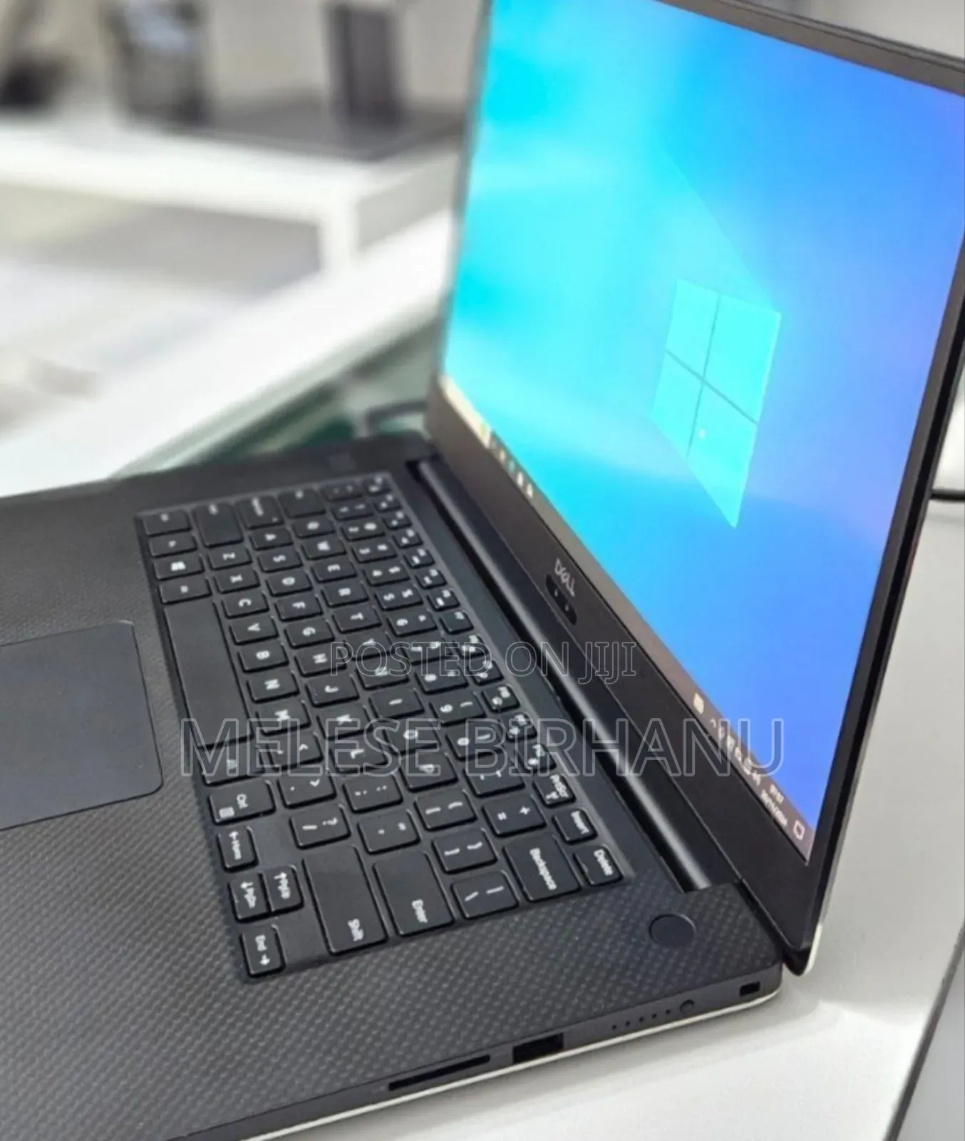 New Laptop Dell Precision 5540 16GB Intel Core I7 SSD 512GB