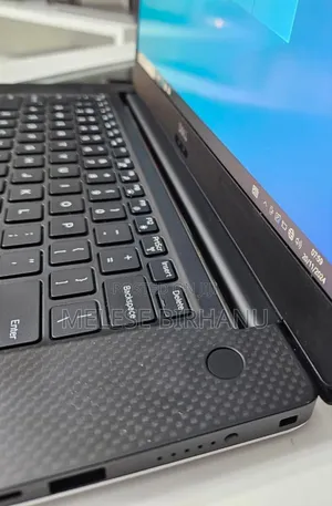 New Laptop Dell Precision 5540 16GB Intel Core I7 SSD 512GB