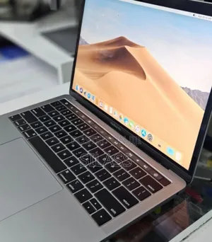 New Laptop Apple MacBook Pro 2019 8GB Intel Core I5 SSD 256GB