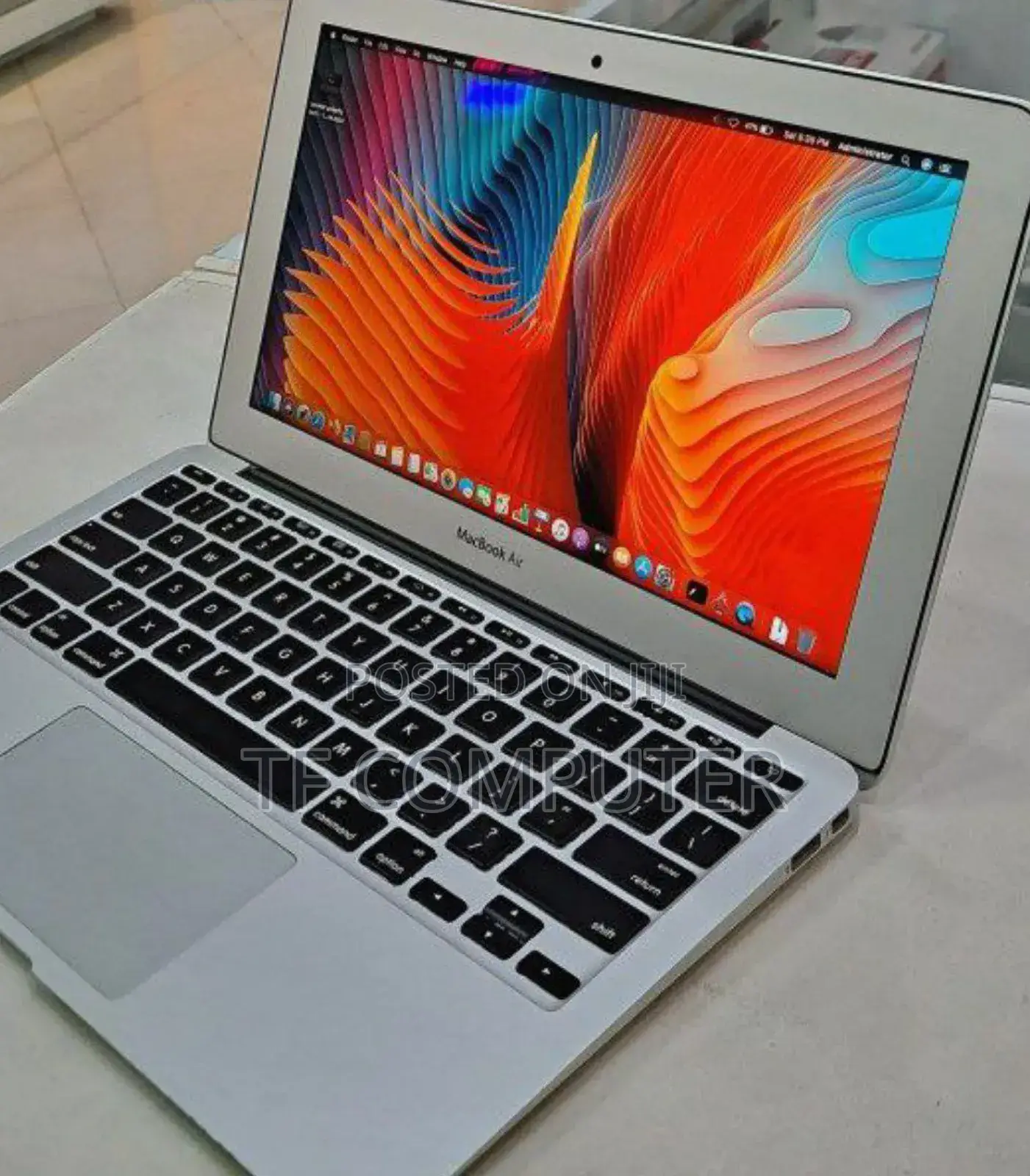 New Laptop Apple MacBook Air 2015 4GB Intel Core I5 SSD 128GB