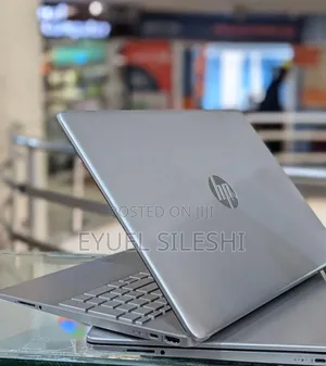 Photo - New Laptop HP Stream Notebook 16GB Intel Core i5 SSD 512GB