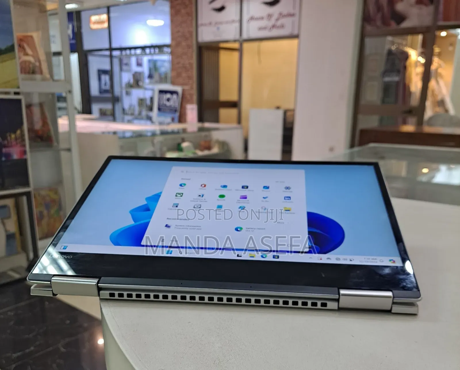 New Laptop Lenovo ThinkPad Yoga 8GB Intel Core I5 SSD 512GB