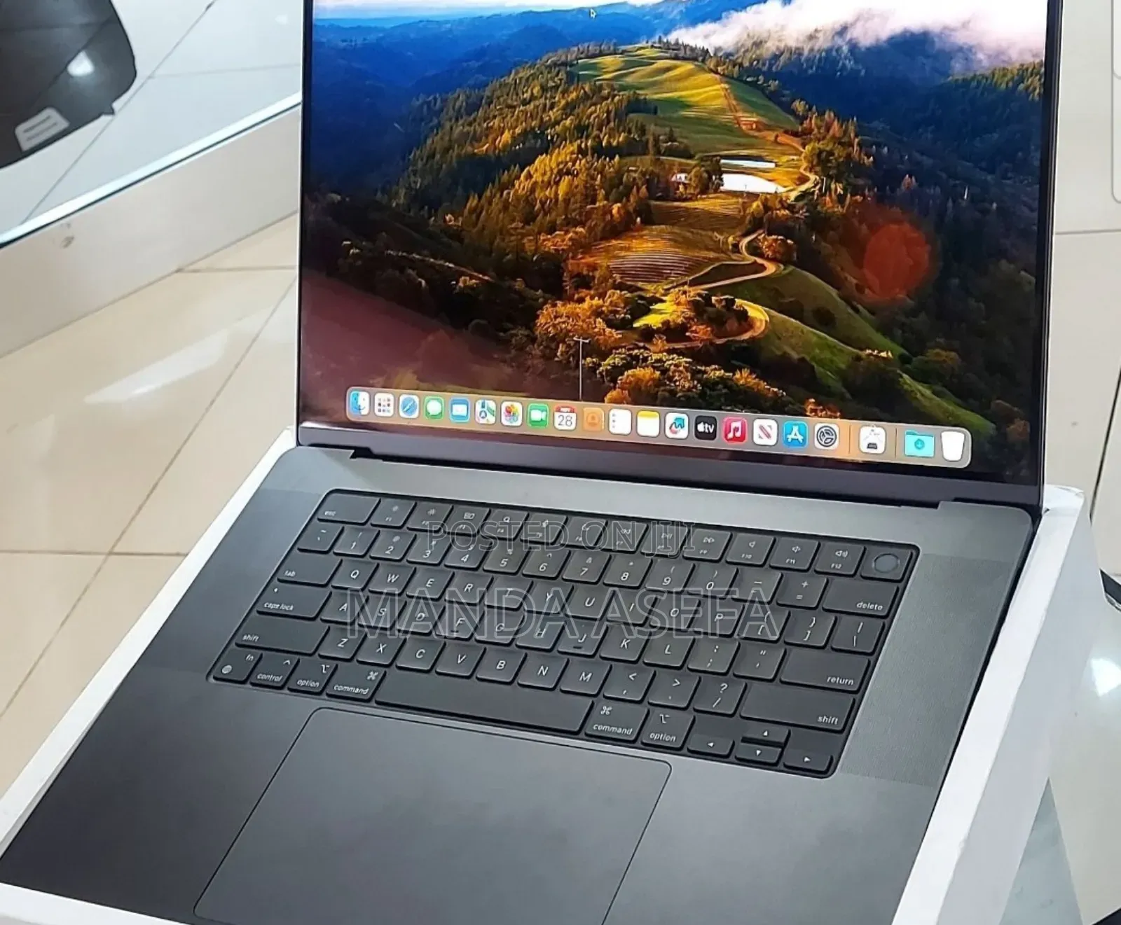 New Laptop Apple MacBook Air 2020 16GB Intel Core I7 SSD 512GB