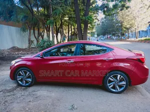 Hyundai Elantra 2014 Red
