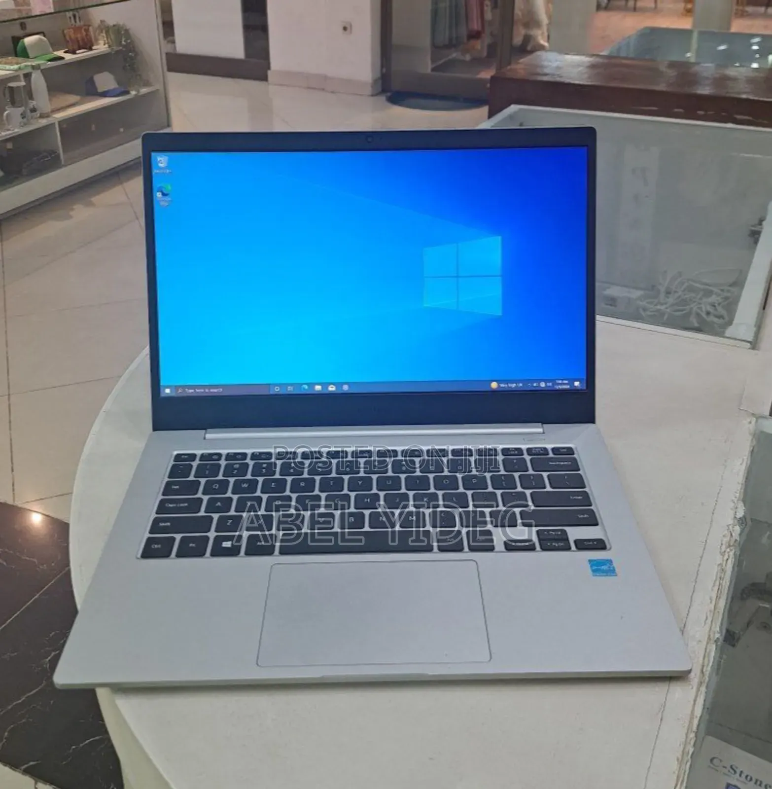 New Laptop Samsung 8GB Qualcomm Snapdragon X Plus SSD 128GB