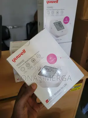 Photo - Electronic Blood Pressure Machine集የደም መለኪያ*Bp Monitor气bpመለኬያ